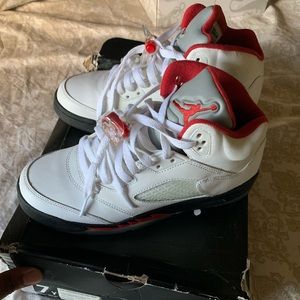 Retro Jordan 5s